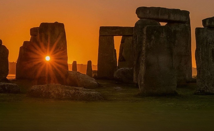 Latest News » World-Leading Archaeoastronomer Visits Leicester High School for Girls